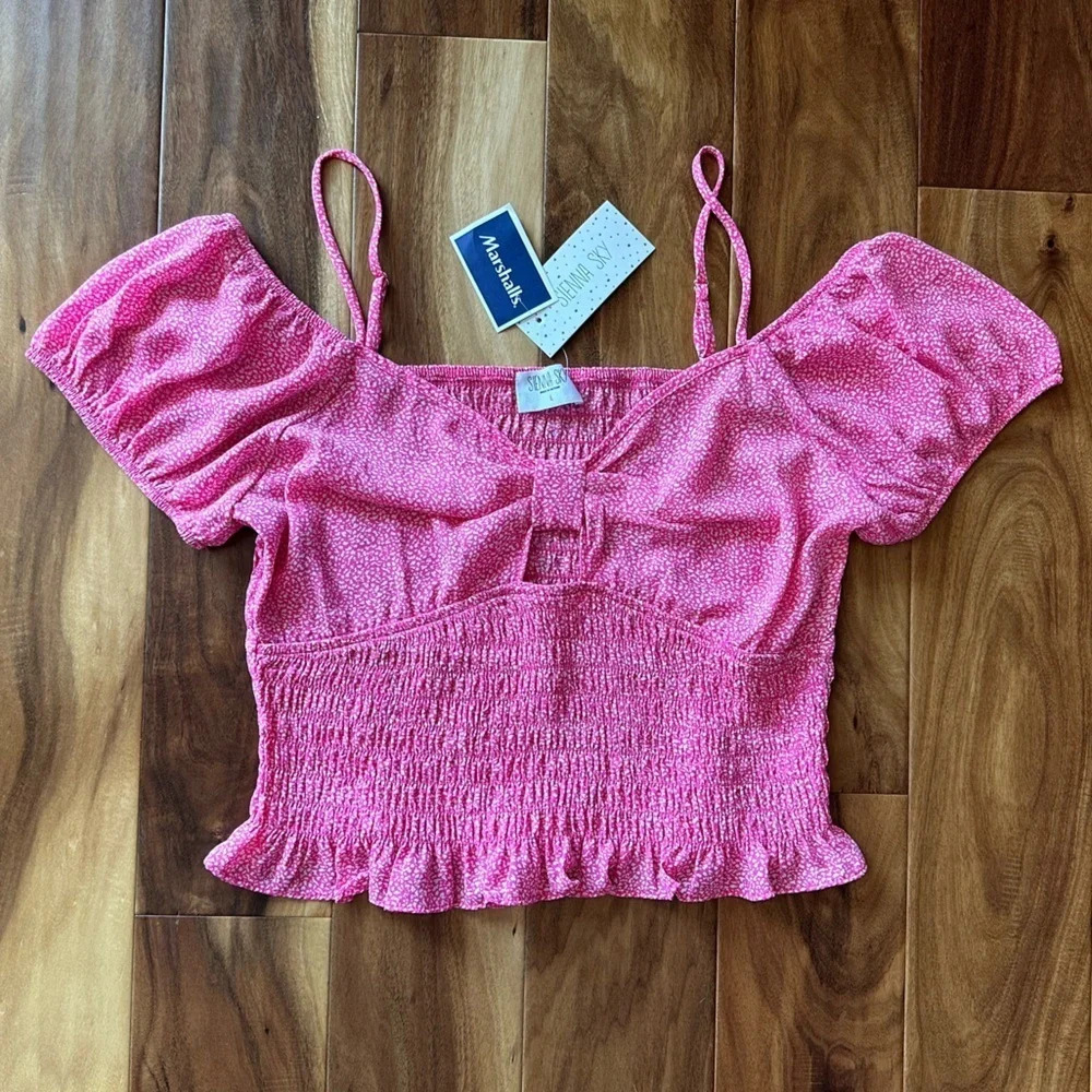 Sienna Sky Pink Cropped Top NWT size Large